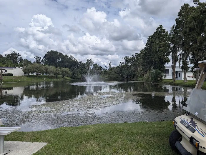 Highland Village Mobile Home Park Picture 10