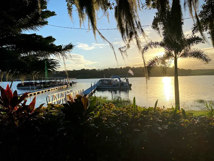 Bob's Landing MHP & Marina Picture 4