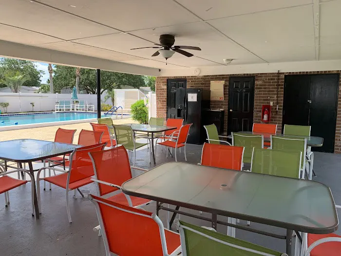 Hickory Hills Manor Mobile Home Community Picture 4