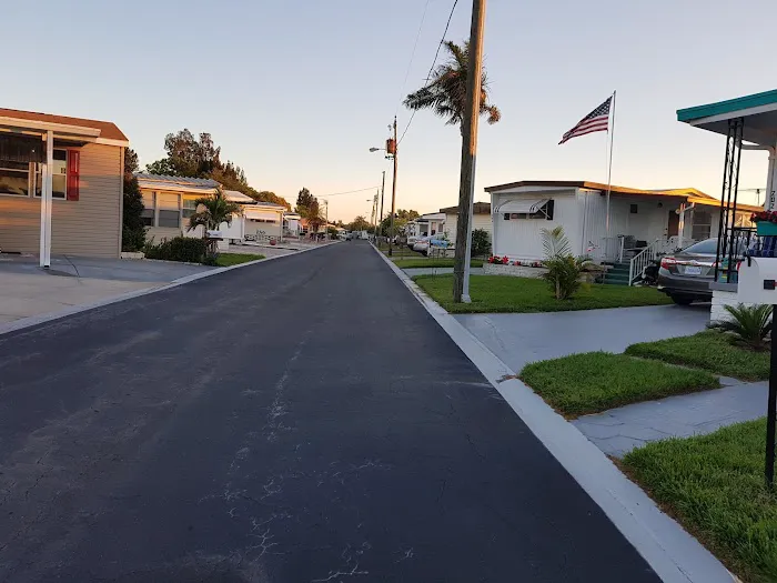 Ranch Mobile Home Park Picture 1