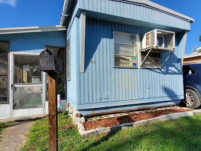Sun Terrace Manufactured Home Community | Clearwater, FL Picture 3