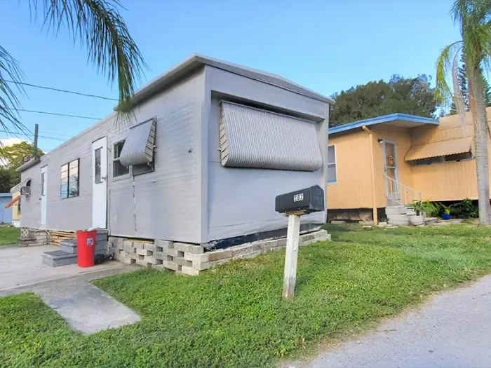 Sun Terrace Manufactured Home Community | Clearwater, FL Picture 2