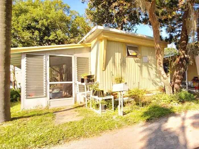 Sun Terrace Manufactured Home Community | Clearwater, FL Picture 6