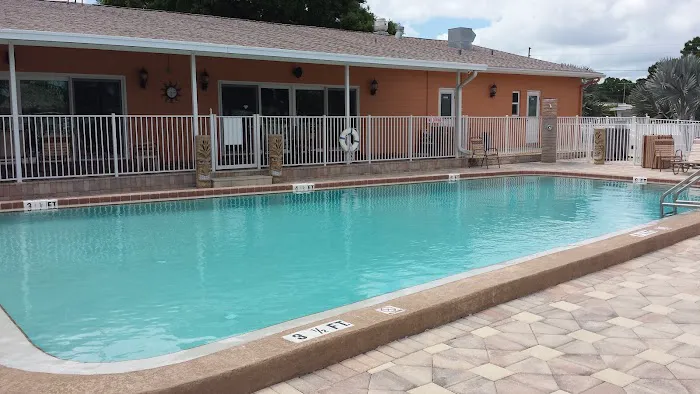 Pointe West Mobile Home Park Picture 5