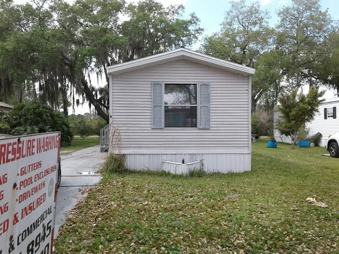 Briarwood Mobile Home Park Picture 5