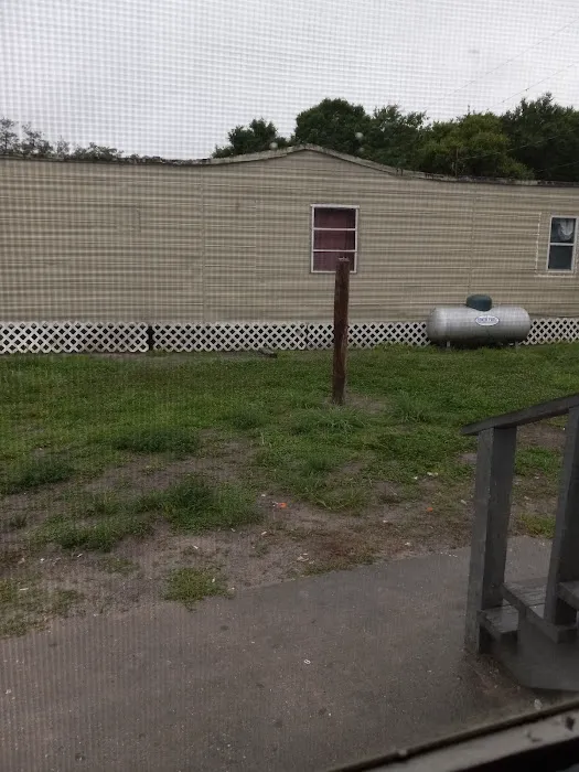 Pine Cone Mobile Home Park Picture 2