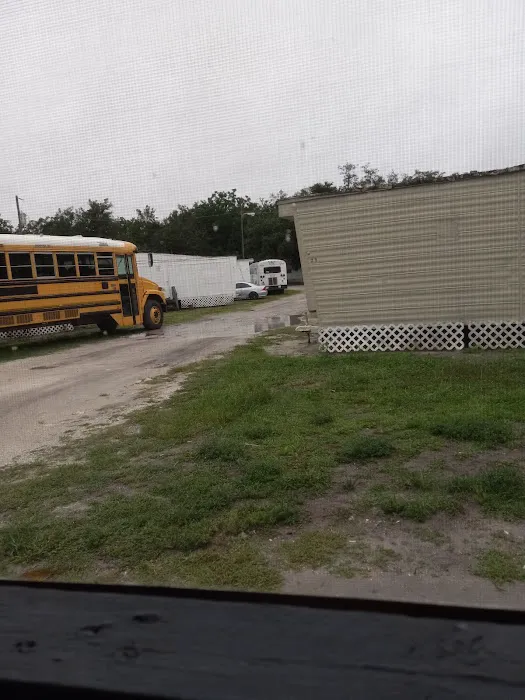 Pine Cone Mobile Home Park Picture 3
