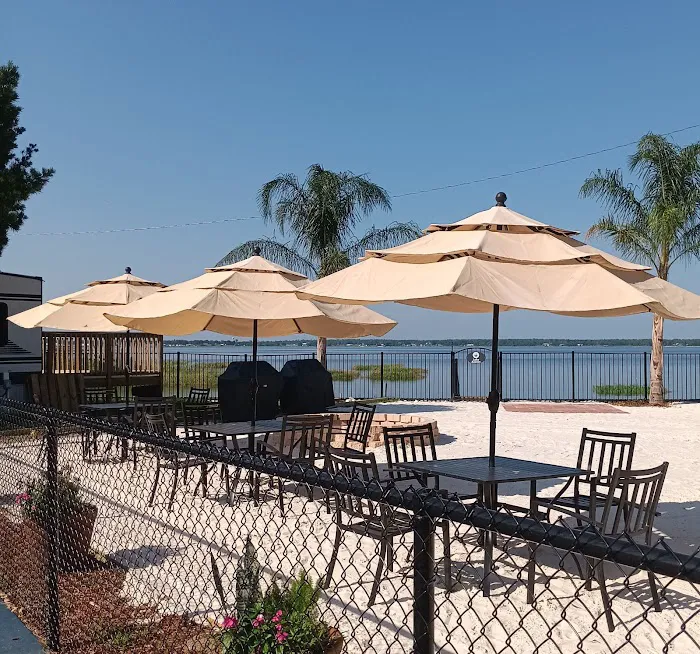 Lake Clinch Resort Picture 3