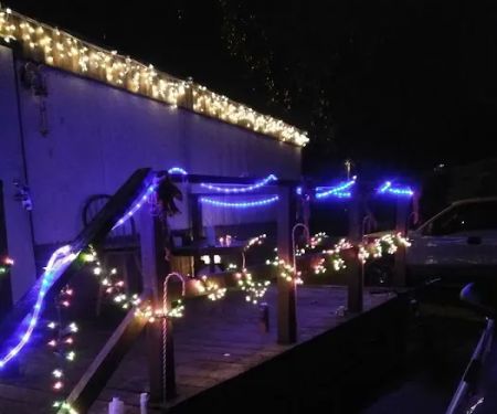 Lone Oaks Mobile Home Park