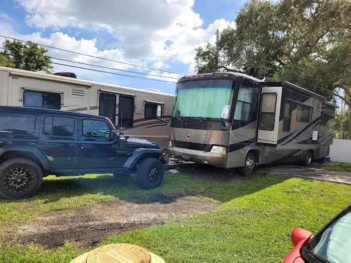 Richmar RV and Manufactured Home Community Picture 4