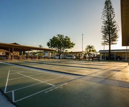 Rainbow Village Largo