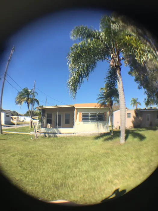 Lakeview Mobile Home & RV Park Picture 9