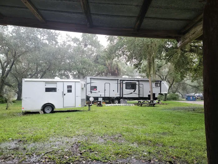 Bud's RV Park & Marina Picture 2