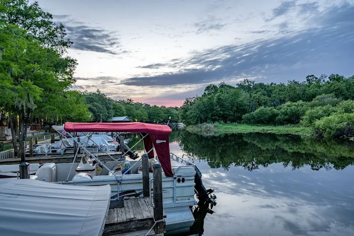 Camp Mack, The Old Florida Lodge, Marina, and RV Resort Picture 4