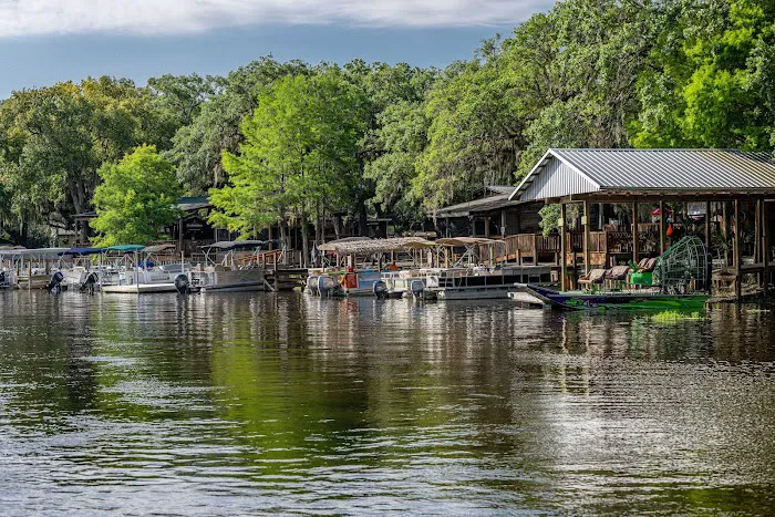 Camp Mack, The Old Florida Lodge, Marina, and RV Resort Picture 9