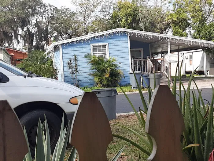 Oakbrook Mobile Home Park Picture 1