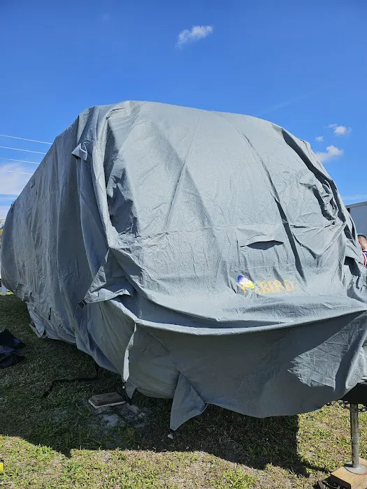Lazy Acres RV Park Picture 3
