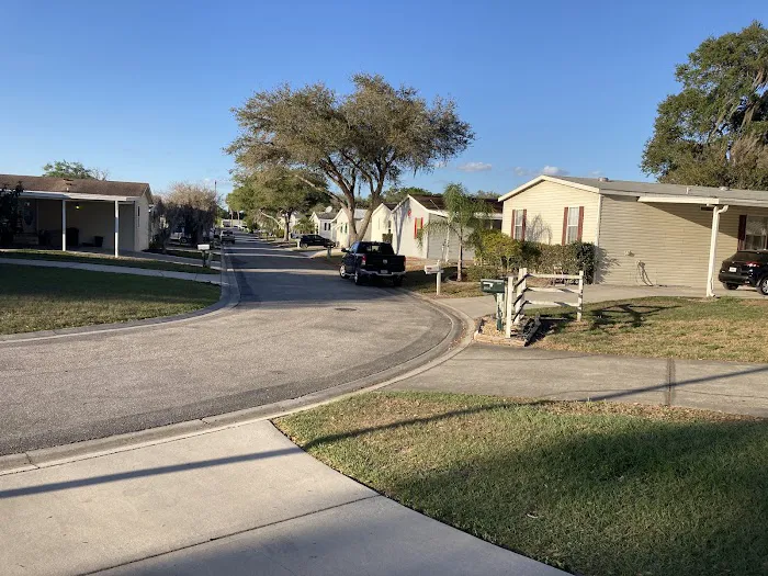 The Oaks at CountryWood Picture 5