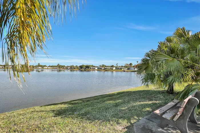 Palm Lake Club Picture 4