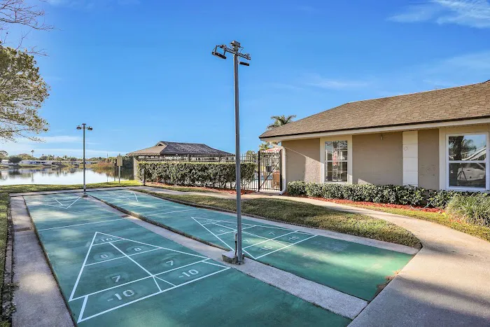 Palm Lake Club Picture 5