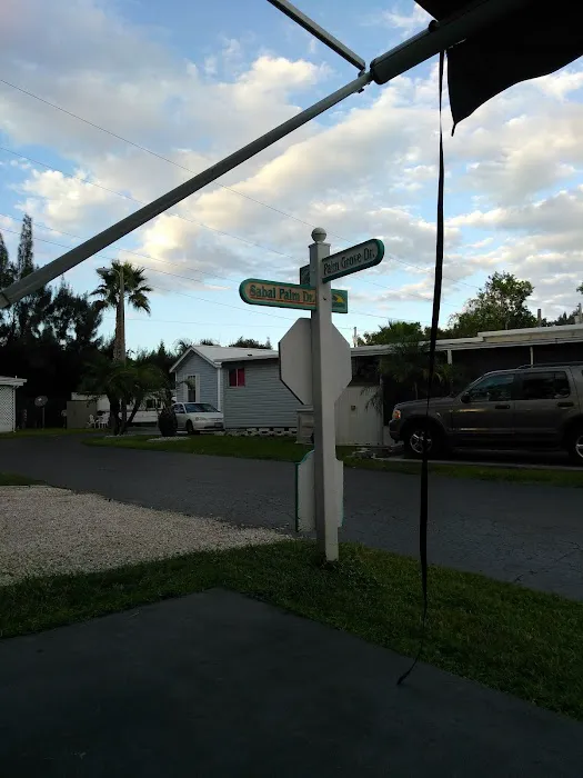 Palm Grove Village Picture 2