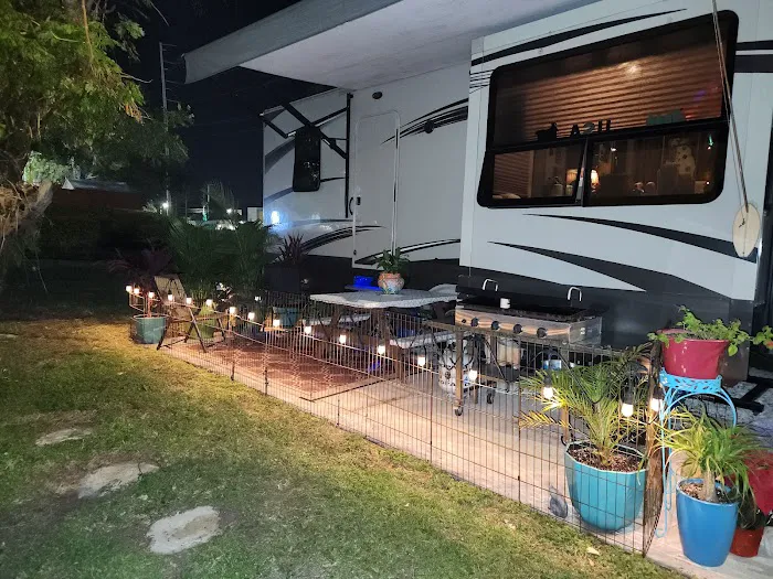 Seminole RV Park Picture 2