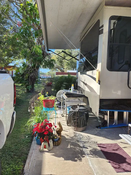 Seminole RV Park Picture 9