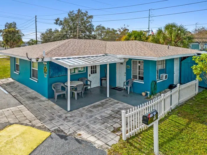 Conrad Mobile Home Park Picture 8