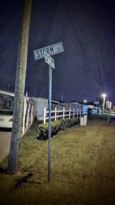 Avon Mobile Home Park Picture 10
