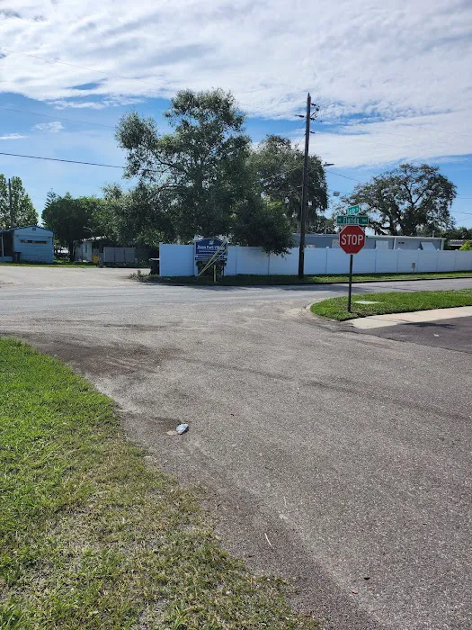 Avon Park Village Picture 9