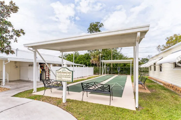 Villa Del Sol Mobile Home Park Picture 4