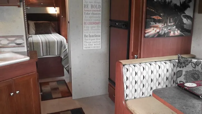 Windward Knoll Picture 1