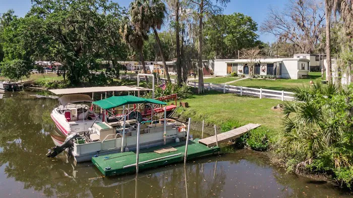 Bedrock Crescent Lake 55+ Mobile Home Community Picture 8