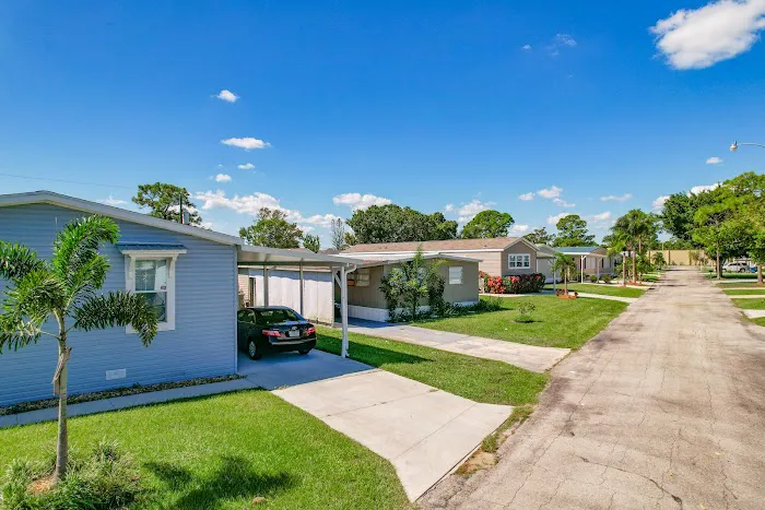 Lakewood Village Picture 2