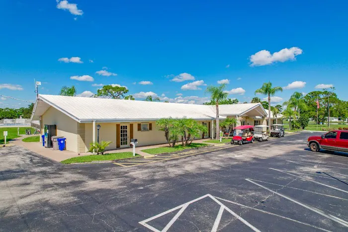 Lakewood Village Picture 5