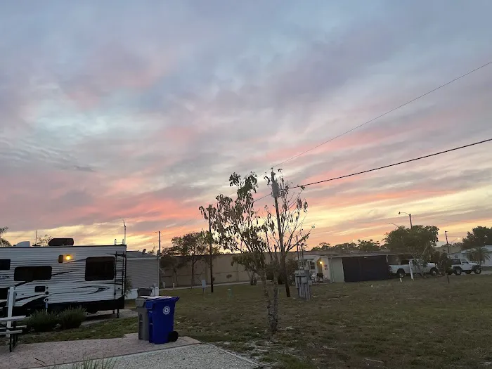 Lakewood Village Picture 9