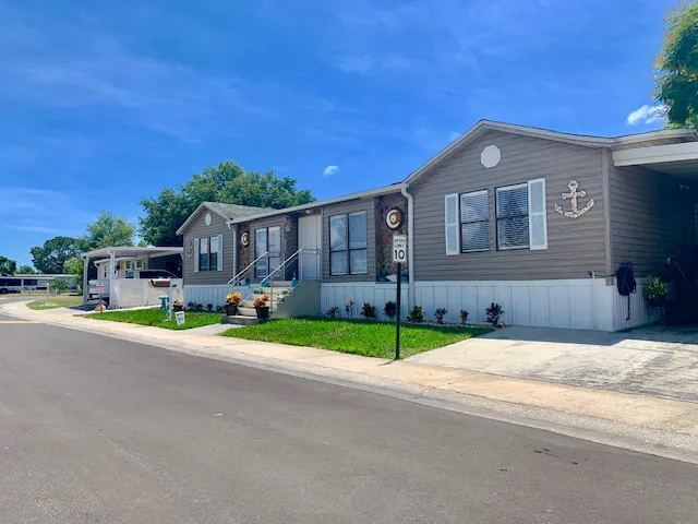 Pinellas Cascades Mobile Home Community Picture 1