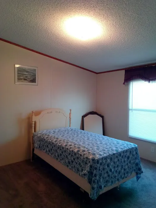 Holiday Village Mobile Home Park Picture 6