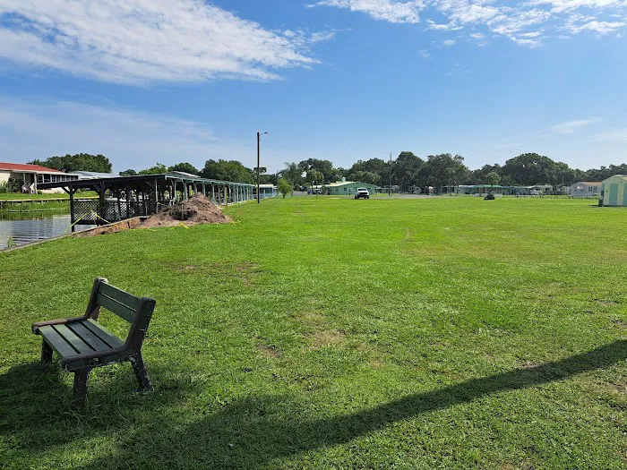 Lake Marian Resort RV & Mobile Home Park Picture 5