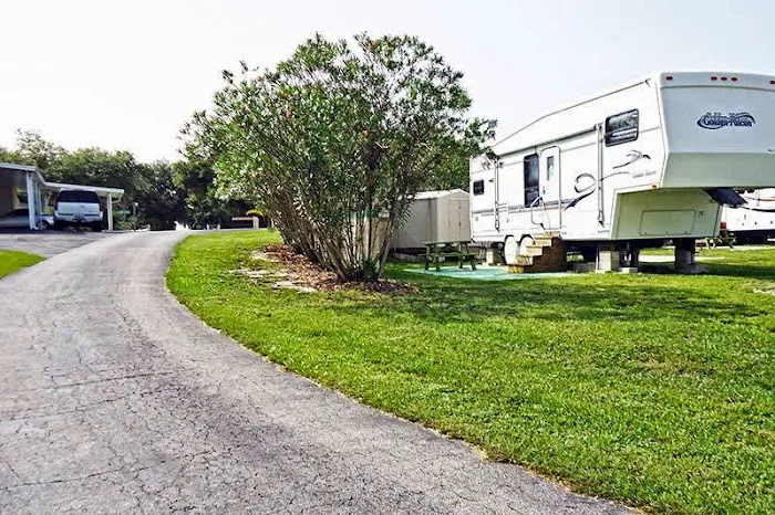 Lake Letta RV Park Picture 2