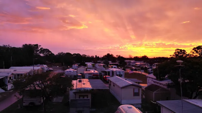 Lake Letta RV Park Picture 8