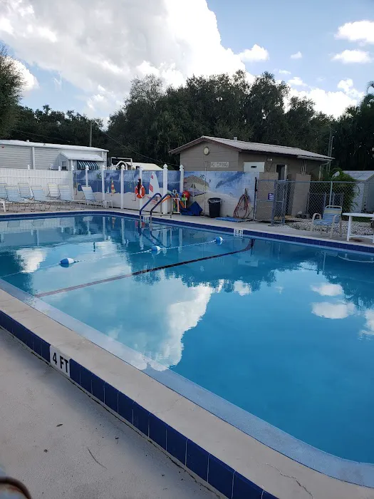Lake Bonnet Village Picture 1