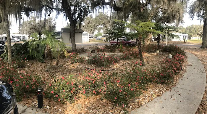 Lake Bonnet Village Picture 6