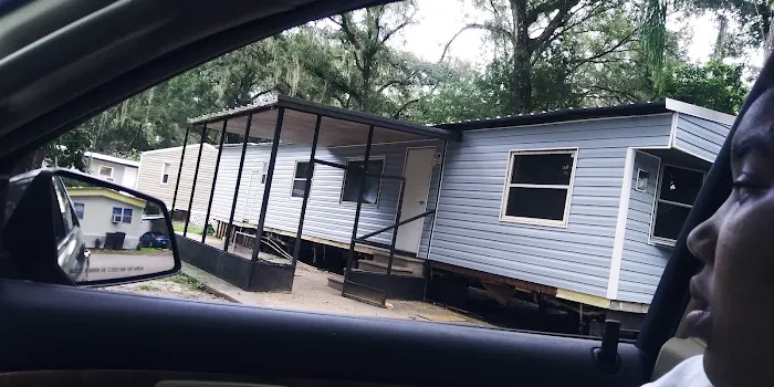 Camelot Mobile Home Park Picture 5