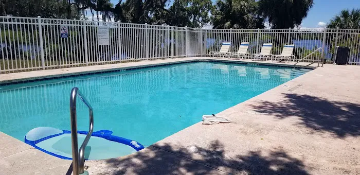 Alafia Riverfront Mobile Home Park Picture 1
