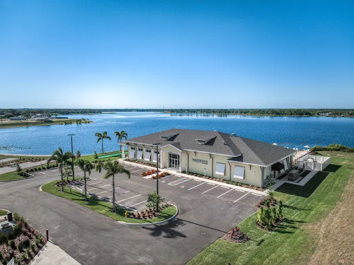 Waterside RV Resort Picture 2