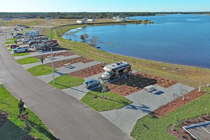 Waterside RV Resort Picture 7