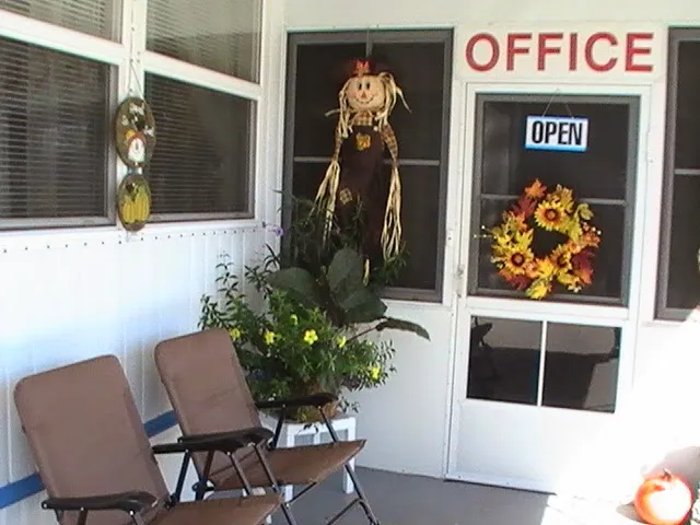 Lakeview Mobile Village Picture 7