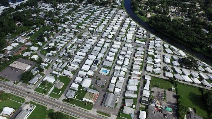 Sunshine Mobile Home Park Picture 7