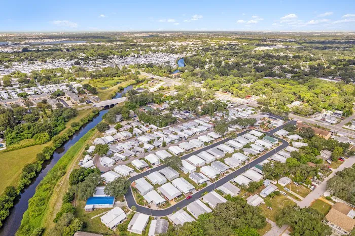 Palm Circle Community Picture 1